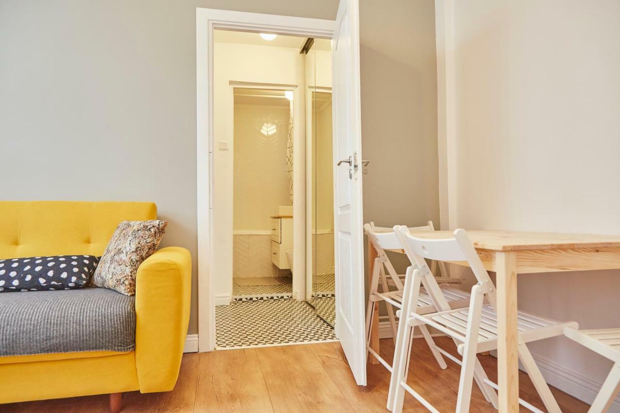 Lola'S Apartament Close To City Center Boekarest Buitenkant foto